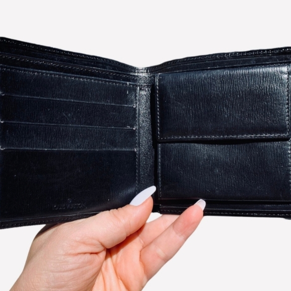 LOUIS VUITTON authentic black epi portofeuil Marco bifold men's wallet - Picture 4 of 10